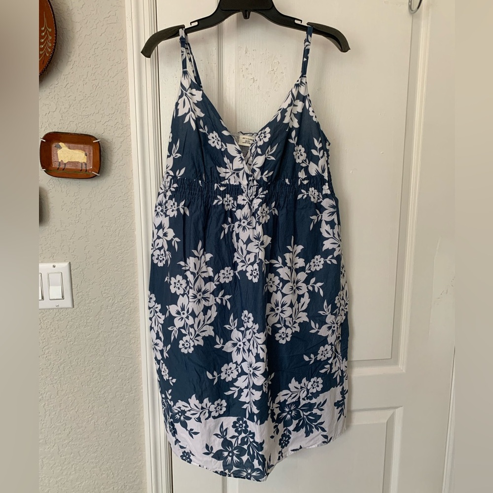 At Last Blue & White Floral Sundress. Size XL